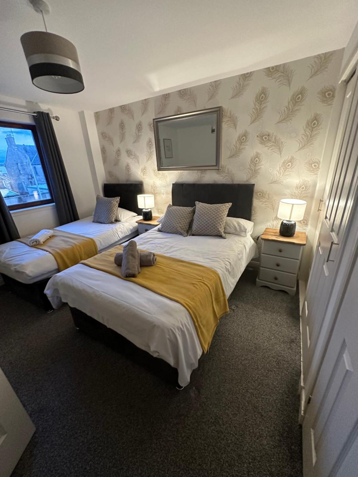 Lovely Modern 2 Bedrom Unit Close To City Center Dalneigh Exterior photo